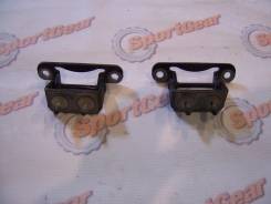 Крепление двери багажника. Subaru Forester, SG9, SG69, SG, SG9L, SG5, SG6 Двигатели: EJ20A, EJ205, EJ204, EJ203, FB25, EJ202, EJ255, EJ201, EJ254, EJ2...
