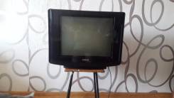 Samsung. 21"