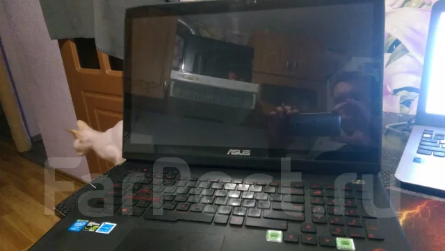 Asus ROG. 17", WiFi: 1, Bluetooth: 1 ����