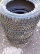 Kumho I'Zen WIS KW19. Зимние, шипованные, износ: 20%, 4 шт