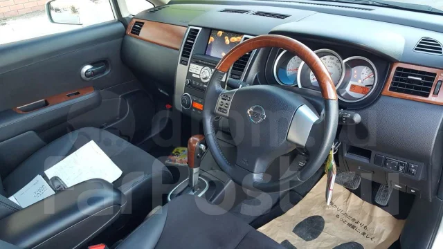 Nissan Tiida Latio. C11 CN11 SNC11, HR15 ����