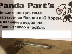 Болт крепления рычага. Toyota Hilux Surf, KDN215, RZN210, TRN215, TRN210, GRN215, TRN210W, GRN215W, KDN215W, RZN215W, RZN215, TRN215W, VZN215W, RZN210...