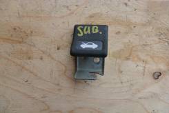 Ручка открывания капота. Subaru Legacy B4, BE9, BEE, BE5 Subaru Legacy, BHE, BEE, BES, BH5, BE5, BH9, BE9 Двигатели: EJ206, EJ208, EJ254, EJ202, EZ30D...
