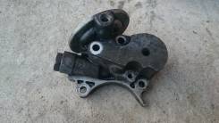 Крепление масляного фильтра. Mitsubishi Delica, PA4W Mitsubishi Chariot Grandis, N84W Mitsubishi Pajero, V21W Mitsubishi Chariot, N34W Двигатель 4G64