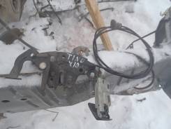 Тросик замка капота. Nissan Tino, V10
