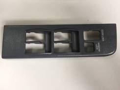 Накладка на ручку двери внутренняя. Toyota Land Cruiser, FZJ80, HDJ80, HZJ80 Двигатели: 1HZ, 1HDT, 1FZFE, 1HDFT, 1FZF