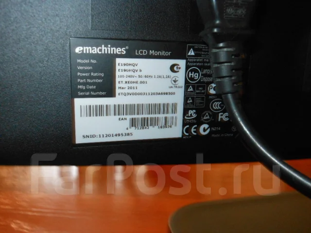 eMachines. 19" ����