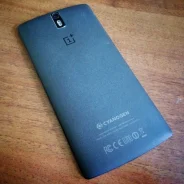 OnePlus One. �/� ����