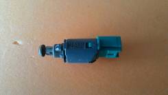 Датчик сцепления. Renault: Trafic, Twingo, Scenic, Megane, Clio, Kangoo Двигатели: F9Q, G9U, M9R, F4R, D4D, D4F, C3G, D7D, D7F, K9K, K4J, K4M, K7J, F8...