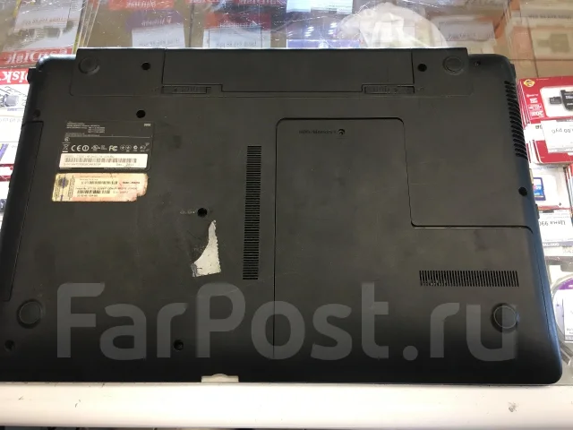 Samsung 305E7A. 17.3", ��� 256 �� � ������, WiFi: 1, Bluetooth: 1 ����
