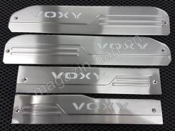 Накладка на порог. Toyota Voxy