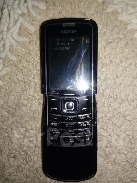 Nokia 8600 Luna. �/� ����
