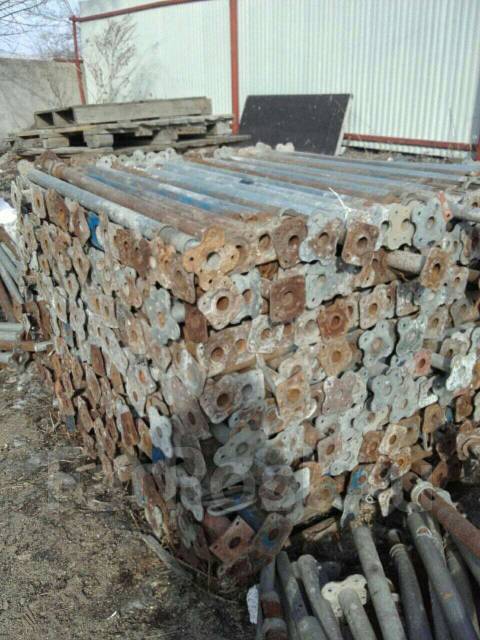 Продам стойки для опалубки, б/у, в наличии. Цена: 1 200₽ во Владивостоке