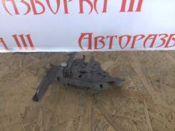 Замок капота. Nissan March, K11 Двигатель CG10DE