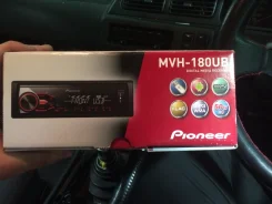Pioneer MVH-180UB ����