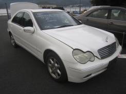Передняя часть автомобиля. Mercedes-Benz W203 Mercedes-Benz C-Class, W203