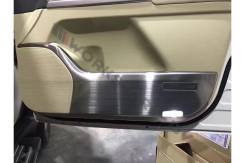 Накладка на дверь. Toyota Land Cruiser, UZJ200W, J200, GRJ200, URJ200, URJ202, UZJ200, VDJ200, URJ202W Двигатели: 1VDFTV, 1URFE, 3URFE, 1GRFE, 2UZFE