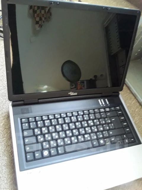 Fujitsu Siemens Amilo. 15.4", 1,6����, ��� 512 ��, ���� 80���, ����������� �� 2��. ����