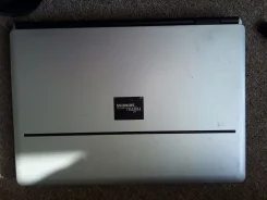 Fujitsu Siemens Amilo. 15.4", 1,6����, ��� 512 ��, ���� 80���, ����������� �� 2��. ����