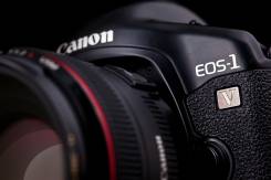 Canon EOS. 20 и более Мп, зум: без зума