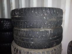 Bridgestone Ice Cruiser 5000. Зимние, шипованные, износ: 50%, 4 шт