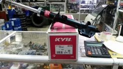 �����������/������ �������� ����� KYB Japan Nissan Micra K12 333397 ����