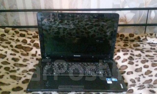 Lenovo IdeaPad Y560p. 15.6", 2����, ��� 256 �� � ������, WiFi: 1, Bluetooth: 1, ����������� �� 2��. ����