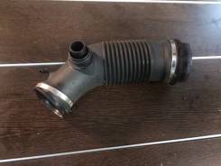 Патрубок воздухозаборника. Audi A6, 4F2/C6, 4F5/C6