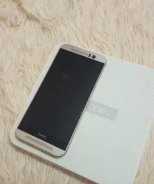 HTC One M9. �/�
