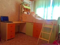Гарнитуры и наборы.