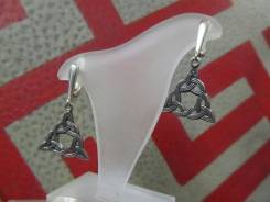 Серьги.