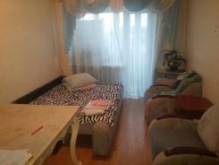1-комнатная, улица Кирова 22. центр, 35 кв. м. Комната