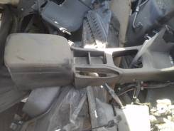 Подлокотник. Toyota Caldina, ST191, ST191G Двигатель 3SFE
