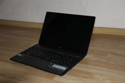 Acer Aspire 5755G. 15.6", 2����, ��� 4 ��, ���� 750���, WiFi: 1, Bluetooth: 1, ����������� �� 2��. ����