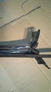 Молдинг лобового стекла. Toyota Kluger V, MCU20, ACU20, MHU28, ACU25, MCU25 Toyota Highlander, MCU20, MHU28, ACU20, MCU23, MHU23, ACU25, MCU28, MCU25...