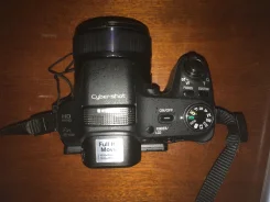 Sony Cyber-shot DSC-HX100V. 15 - 19.9 ��, ���: 14� � ����� ����