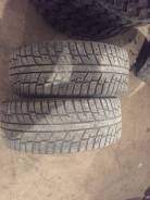 Kumho I'Zen KW22. Зимние, шипованные, износ: 60%, 2 шт. Под заказ