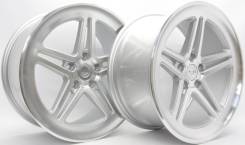 Vossen. 8.0/9.0x18, 5x114.30, ET35/30, ЦО 73,1 мм.
