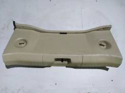 Панель замка багажника. Nissan Tiida, C11 Двигатели: HR16DE, HR15DE, MR18DE