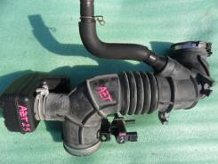 Патрубок воздухозаборника. Toyota Avensis, AZT255, AZT250, AZT250W, AZT250L Двигатель 1AZFSE