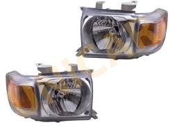 Фара. Toyota Land Cruiser, BJ70, BJ70V, FJ70, FZJ70, GRJ200, HZJ70, HZJ70V, J200, KZJ70, LJ70, PZJ70, PZJ70V, RJ70, URJ200, URJ202W, UZJ200, UZJ200W...