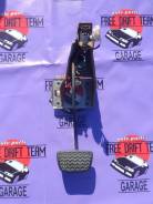 Педаль тормоза. Toyota Mark II, JZX91E, JZX90E, GX61, JZX115, GX115, GX105, JZX105, GX90, JZX100, JZX110, GX100, GX70, GX81, JZX90, JZX101, GX60, GX71...