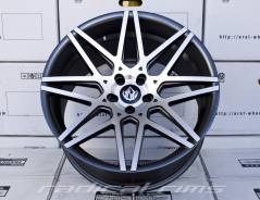 Vip Modular. 10.5/9.0x20, 5x120.00, ET40/35, ЦО 72,6 мм.