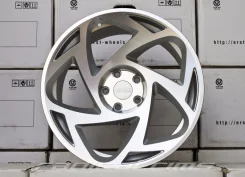Radi8. 9.5/8.5x18", 5x112, ET42/40, �� 66,6���. ����
