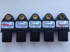 Датчик airbag. Mitsubishi Lancer Evolution, CZ4A, CY4A Mitsubishi Outlander, CW5W, CW6W Mitsubishi Delica, CV5W Mitsubishi Galant Fortis, CY4A, CZ4A