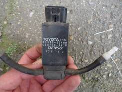 Мотор бачка омывателя. Toyota: bB, Sienta, Celica, Yaris Verso, Harrier, Succeed, Echo Verso, Kluger V, Porte, Altezza, Funcargo, Starlet, Probox, Est...