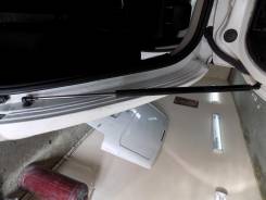 Амортизатор двери багажника. BMW X3, E83