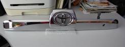 Накладка на дверь багажника. Toyota Hilux Surf, TRN215, GRN215, VZN215 Toyota 4Runner, GRN215, UZN210, UZN215, GRN210 Двигатели: 5VZFE, 2TRFE, 1GRFE...