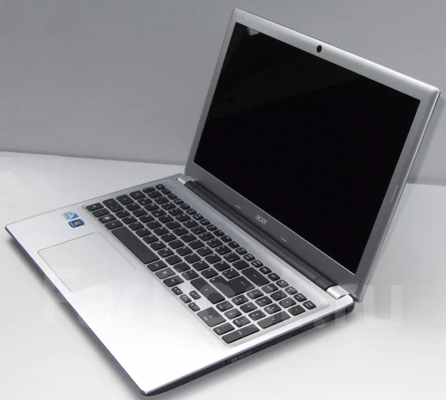 Acer Aspire V5-531. 15.6", 1,3����, ��� 4 ��, ���� 320���, WiFi: 1, Bluetooth: 1, ����������� �� 4��. ����