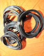 Уплотнитель двери. Toyota Ipsum, ACM21, ACM26, ACM21W Toyota Picnic Verso, ACM20 Toyota Avensis Verso, ACM20 Двигатели: 2AZFE, 1AZFE